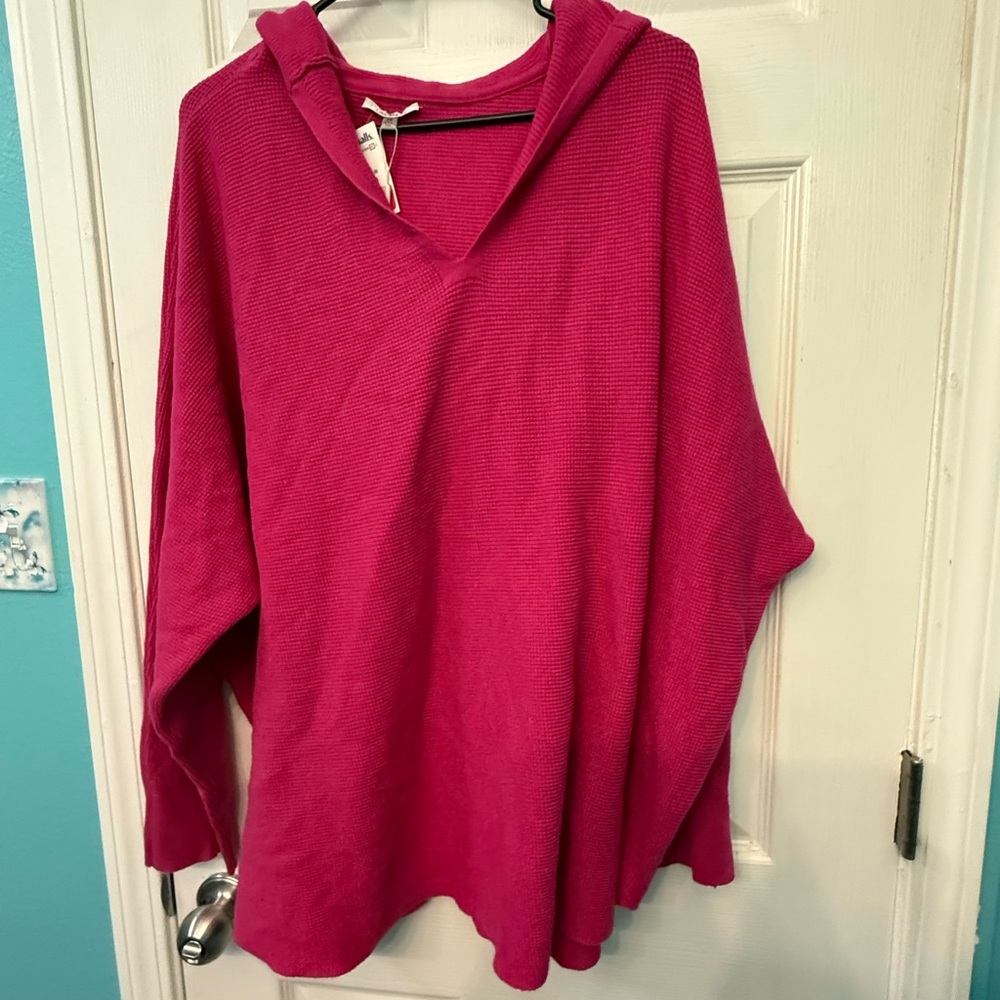 Women’s long sleeve hooded top